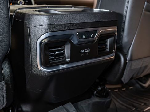 Used 2025 GMC Sierra 3500 Denali w/ Denali Reserve Package image 24