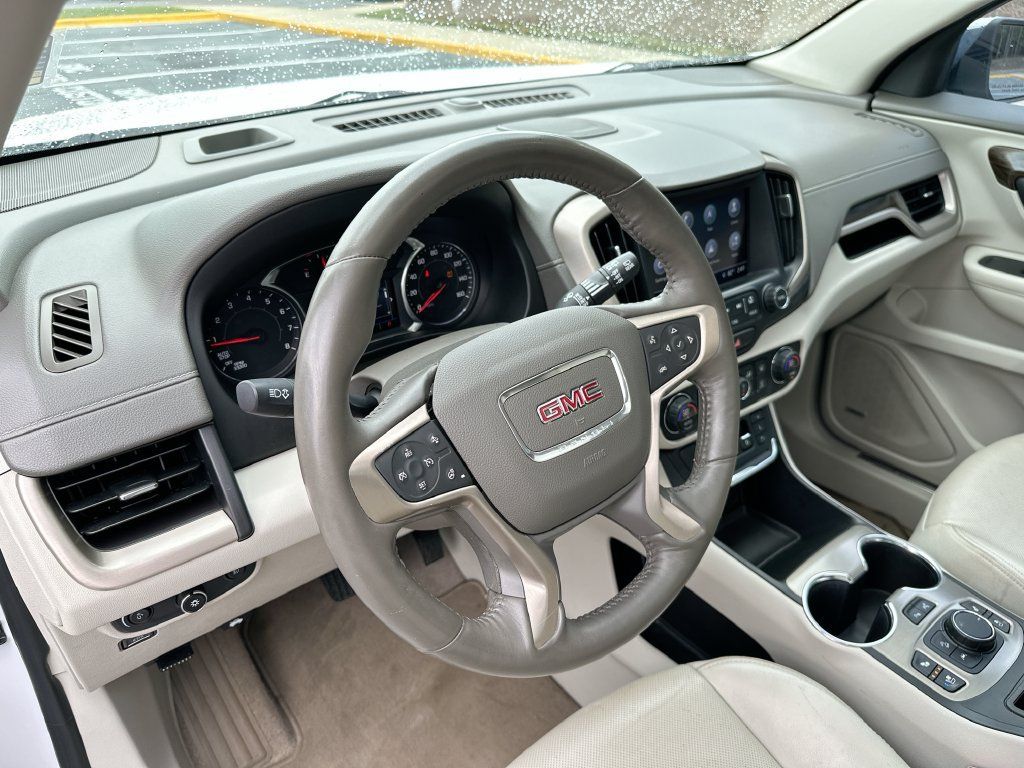 Used 2018 GMC Terrain Denali w/ Advanced Safety Package FWD image 10
