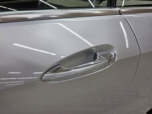 Used 2016 Mercedes-Benz E 550 Cabriolet image 14