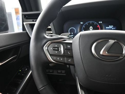 Used 2026 Lexus GX 550 w/ Accessory Package (CT) AWD/4WD image 16