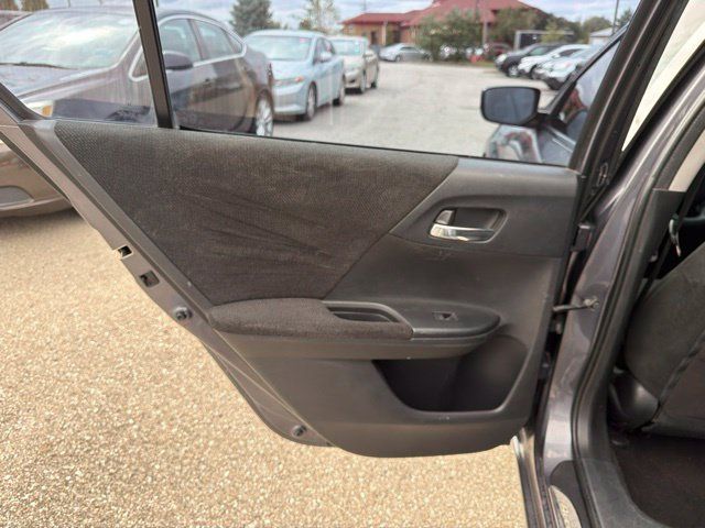 Used 2013 Honda Accord LX image 20