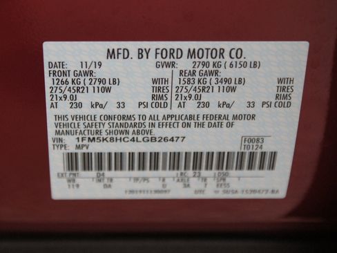 Used 2020 Ford Explorer Platinum w/ Premium Technology Package image 28