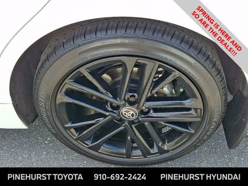 Used 2025 Toyota Camry SE image 9