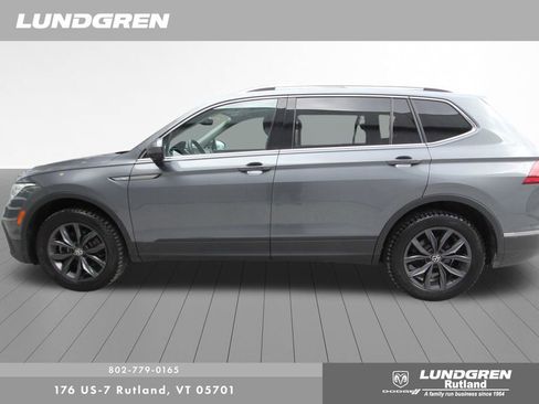 Used 2022 Volkswagen Tiguan SE AWD/4WD image 47