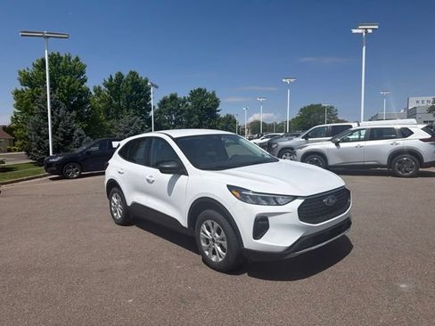 Used 2025 Ford Escape Active AWD/4WD image 7