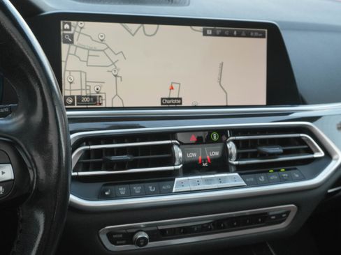 Used 2019 BMW X5 xDrive40i w/ Convenience Package AWD/4WD image 19