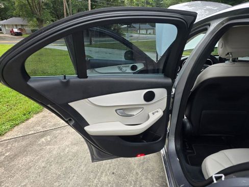 Used 2015 Mercedes-Benz C 300 Sedan image 26