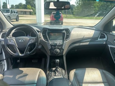 Used 2015 Hyundai Santa Fe Sport w/ Option Group 04 FWD image 10