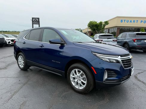 Used 2023 Chevrolet Equinox LT AWD/4WD image 1