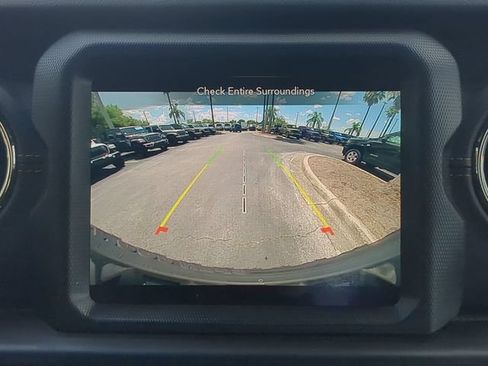 Used 2021 Jeep Wrangler Unlimited Sahara AWD/4WD image 25