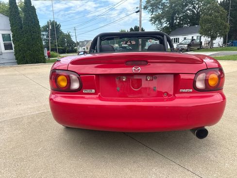 Used 1999 MAZDA MX-5 Miata RWD image 7