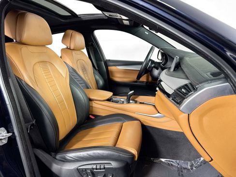 Used 2019 BMW X6 sDrive35i w/ M Sport Package image 36