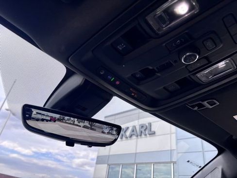 Used 2021 Chevrolet Tahoe High Country image 13