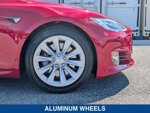 Used 2017 Tesla Model S 60 RWD image 12