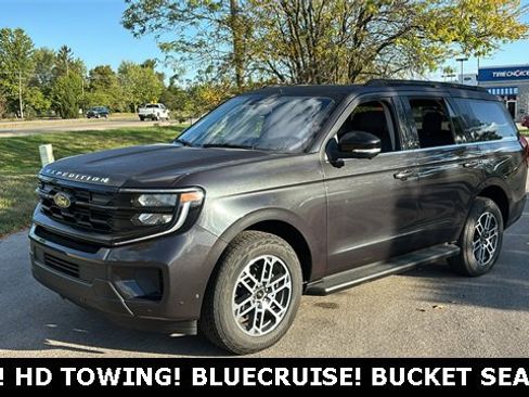 New 2025 Ford Expedition Active image 36