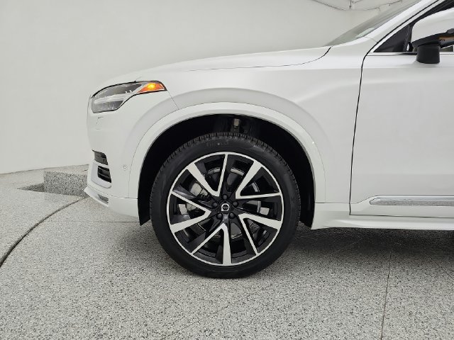 Used 2024 Volvo XC90 B6 Plus w/ Protection Package Premier AWD/4WD image 40