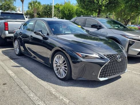 Used 2025 Lexus IS 300 w/ Premium Package RWD image 2
