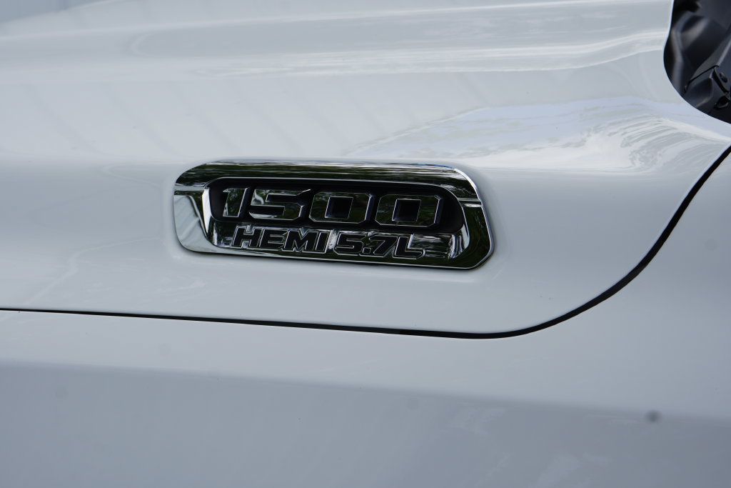 Used 2022 RAM 1500 Big Horn AWD/4WD image 12