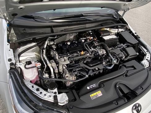 Used 2025 Toyota Corolla SE FWD image 19