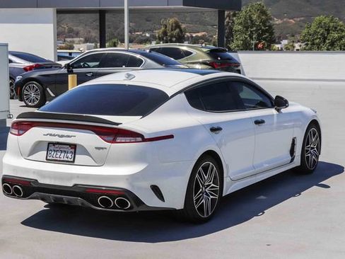 Used 2022 Kia Stinger GT1 RWD image 7