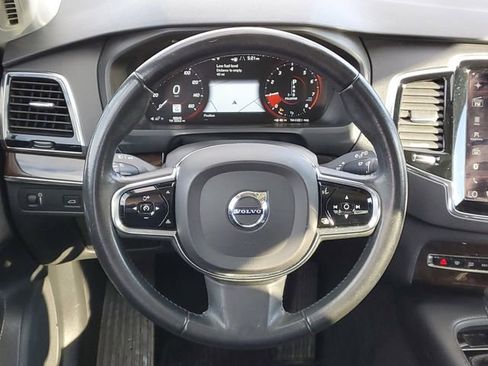 Used 2016 Volvo XC90 T6 Momentum w/ Momentum Plus Package AWD/4WD image 34