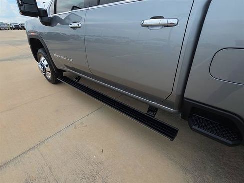 Used 2026 GMC Sierra 3500 Denali w/ Denali Reserve Package AWD/4WD image 11