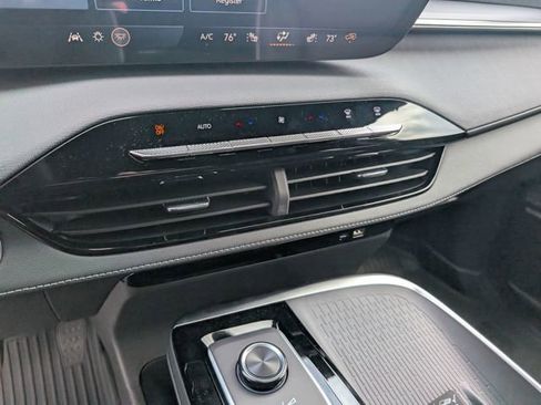 New 2026 Buick Enclave Sport Touring w/ Power Package AWD/4WD image 22