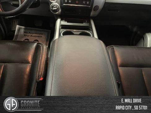 Used 2018 Nissan Titan PRO-4X w/ Pro-4x Convenience Package AWD/4WD image 26