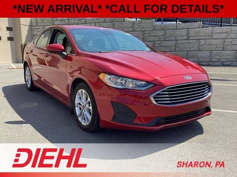 Used 2020 Ford Fusion SE FWD image 1