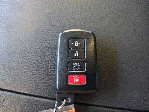 Used 2018 Toyota Highlander Limited Platinum w/ Protection Package #3 AWD/4WD image 37