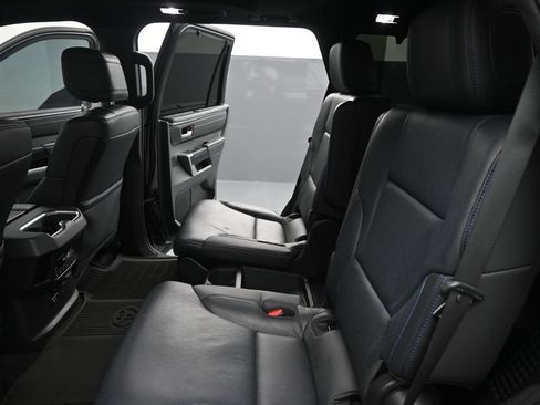 Used 2024 Toyota Sequoia Platinum AWD/4WD image 17