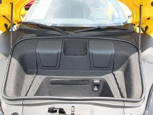Used 2021 Audi R8 V10 w/ Premium Package RWD image 41