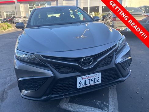 Used 2024 Toyota Camry SE image 8