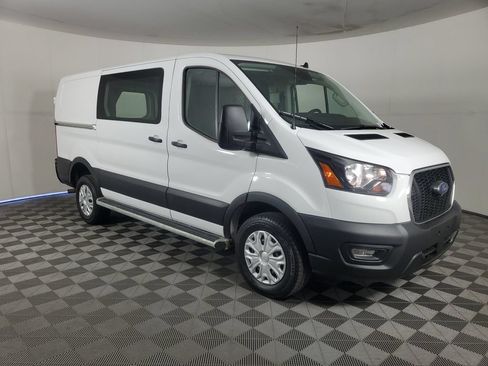 Used 2024 Ford Transit 250 Low Roof w/ Exterior Upgrade Package RWD image 3