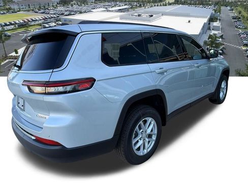 New 2026 Jeep Grand Cherokee L Laredo image 4