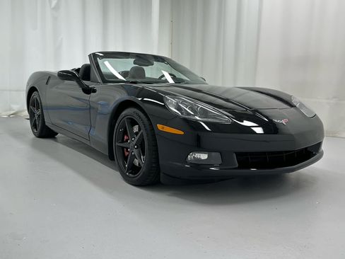Used 2013 Chevrolet Corvette Convertible RWD image 1