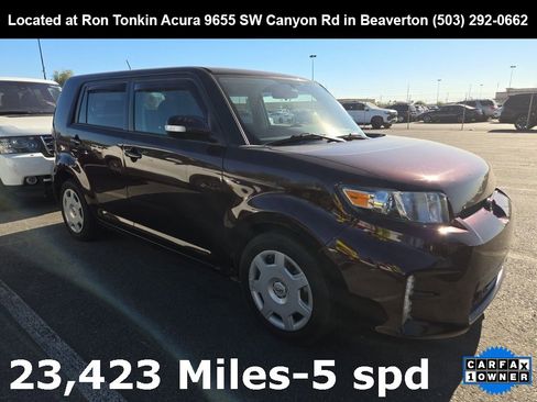 Used 2014 Scion xB image 1