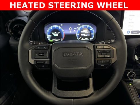 Certified 2025 Toyota Land Cruiser Base image 25