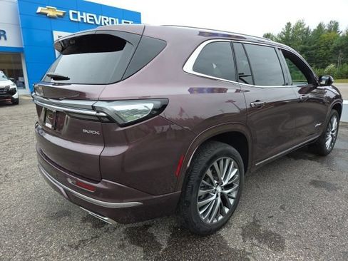 Used 2025 Buick Enclave Avenir w/ Super Cruise Package AWD/4WD image 33