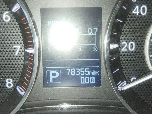 Certified 2019 Nissan Armada Platinum w/ Captain's Chairs Package image 31