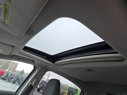 Used 2019 Honda HR-V EX image 28