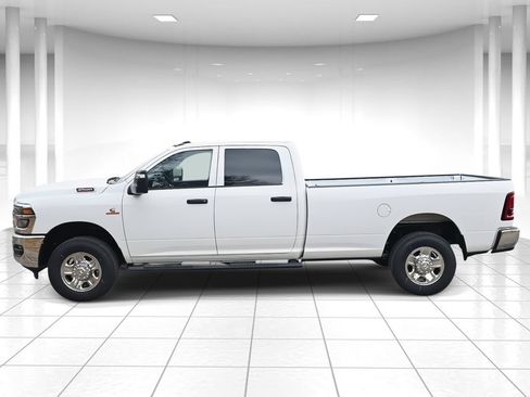 New 2026 RAM 3500 Tradesman AWD/4WD image 6