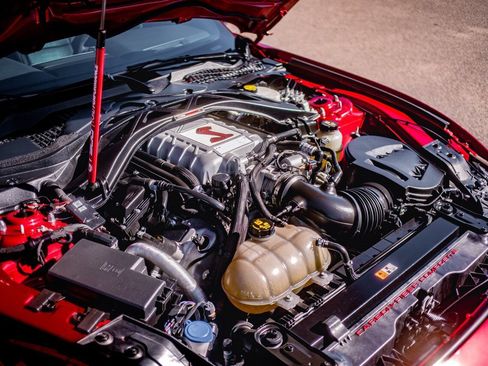 Used 2021 Ford Mustang Shelby GT500 w/ Technology Package image 39