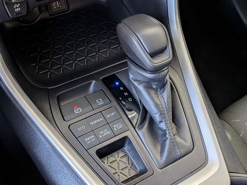 Certified 2024 Toyota RAV4 XLE AWD/4WD image 24