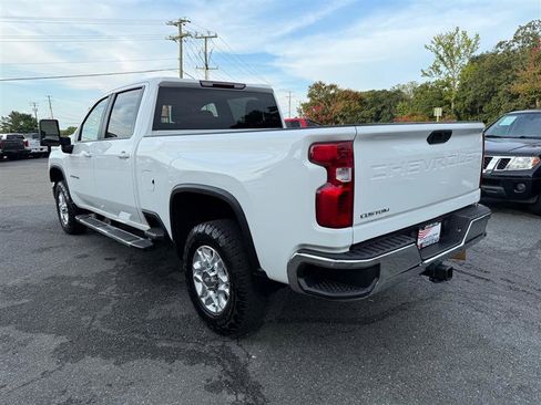 Used 2022 Chevrolet Silverado 2500 LT w/ Convenience Package image 7
