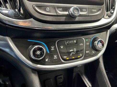 Used 2017 Chevrolet Volt Premier w/ Driver Confidence II Package FWD image 26