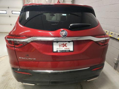 Used 2021 Buick Enclave Premium w/ Sun and Sites Package image 23