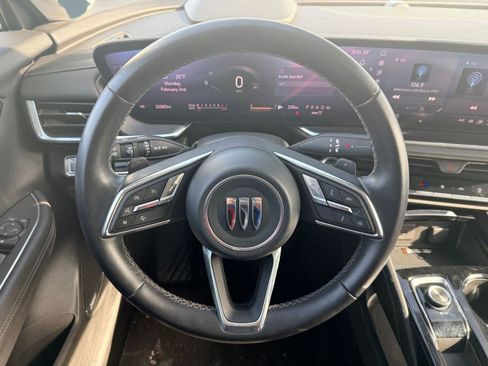 Used 2024 Buick Envision Preferred image 13