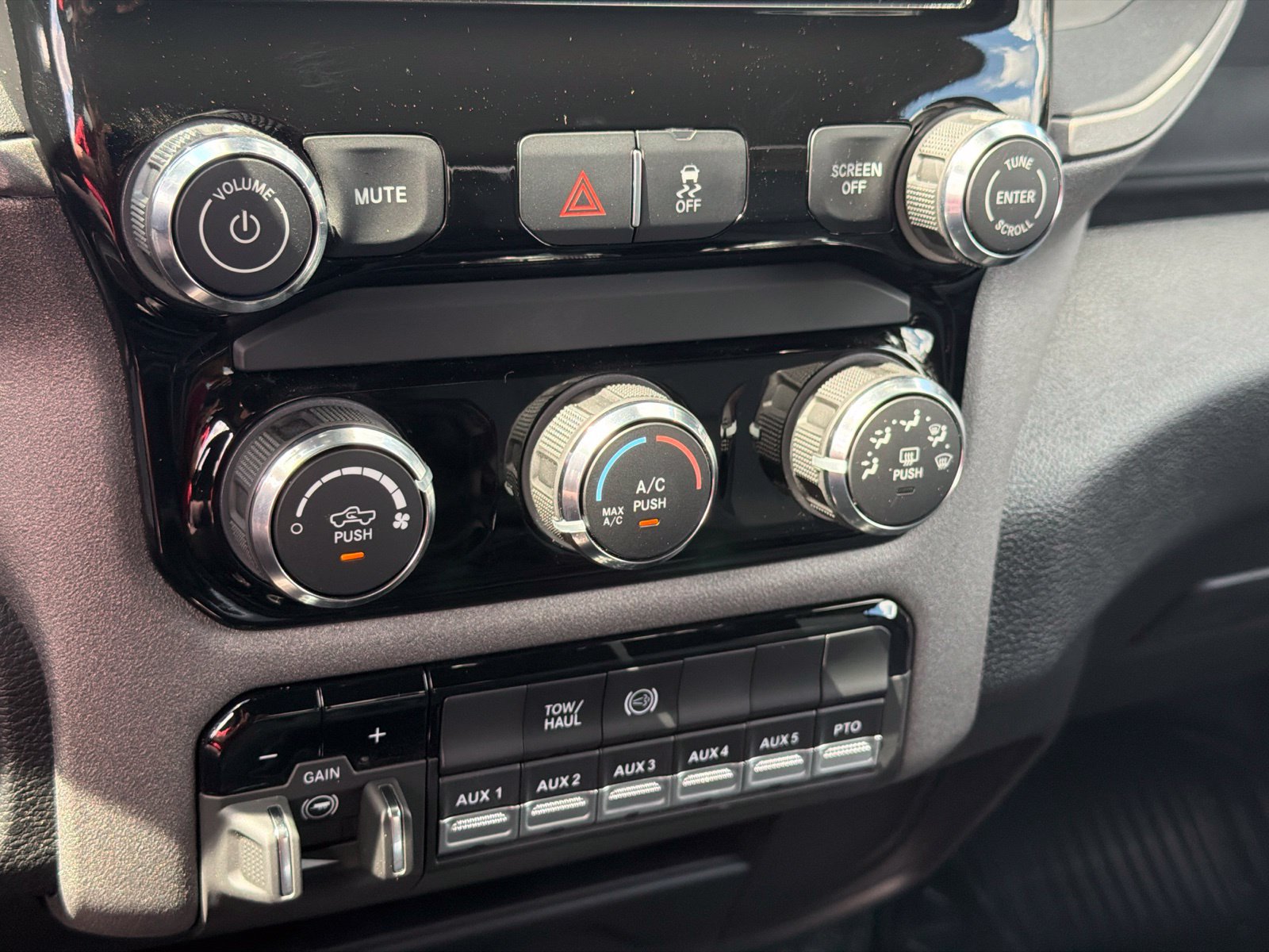 New 2027 RAM 4500 Tradesman AWD/4WD image 21