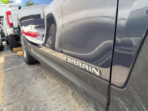 Used 2019 GMC Terrain SLT w/ Preferred Package AWD/4WD image 13
